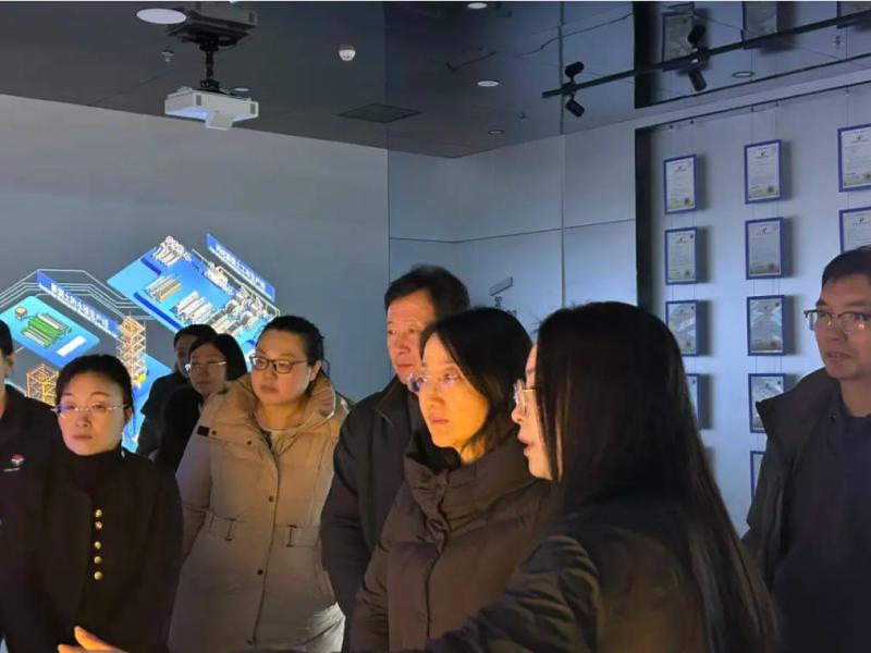 Delegaciones gubernamentales visitan Haoyang Environmental para impulsar el comercio mundial de geomembranas y materiales geosintéticos de Haoyang.jpg