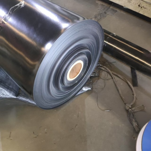 40-миллиметровая полиэтиленовая пленка высокой плотности (HDPE)