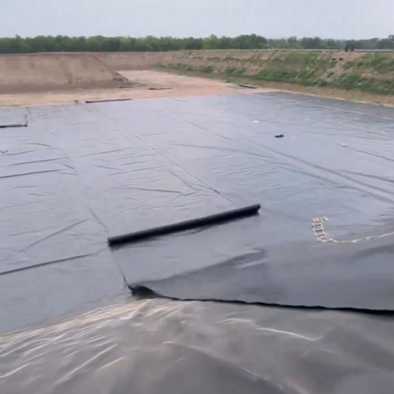 แผ่นซับ HDPE Geomembrane: โซลูชันกันซึมที่คุ้มค่า