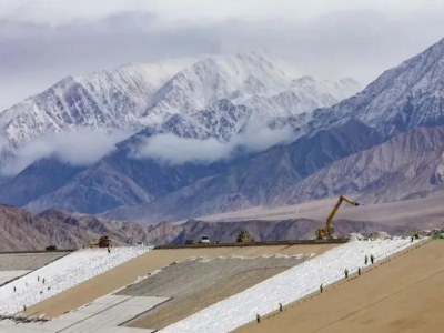 Haoyang’s Geomembrane Technology Powers Plateau Water Reservoir Project in Pamir Mountains